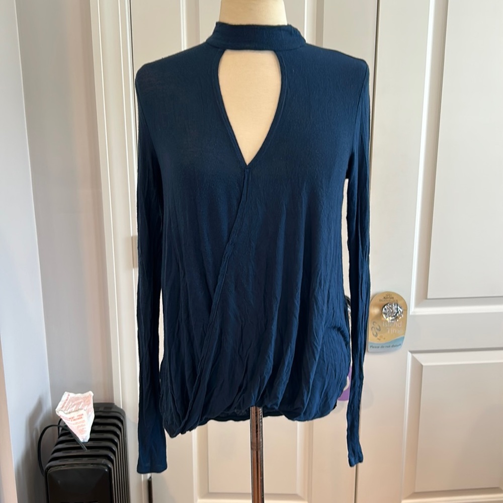 New Solemio top in perfect condition